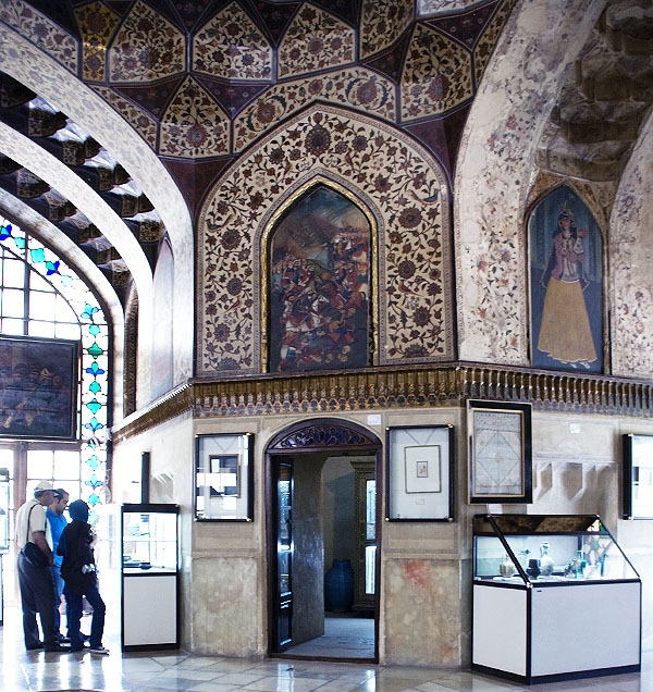 Pars Museum in Shiraz 1